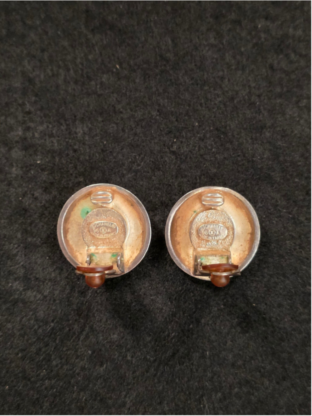 RARE 1996 Date Stamped Chanel Two-Tone Sunburst Earrings - Picture 6 of 8
